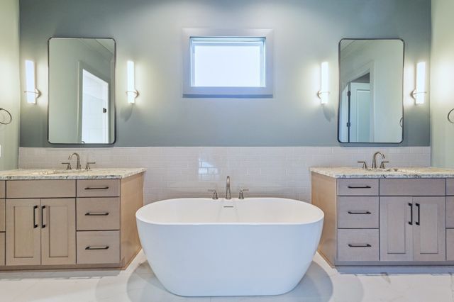 6371 Alamo Pl, Nashville, TN 37209