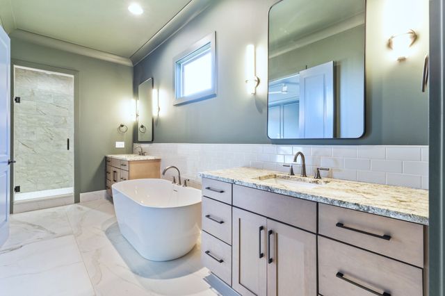 6371 Alamo Pl, Nashville, TN 37209