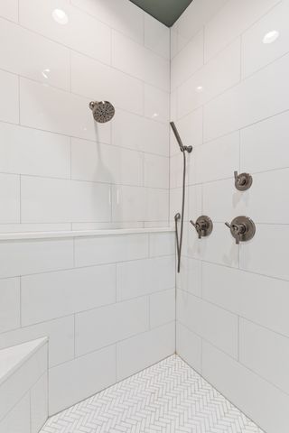 6371 Alamo Pl, Nashville, TN 37209