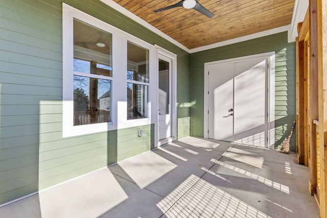 6371 Alamo Pl, Nashville, TN 37209