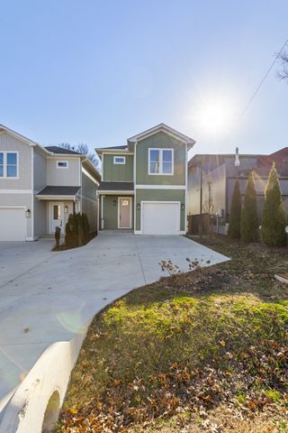 6371 Alamo Pl, Nashville, TN 37209