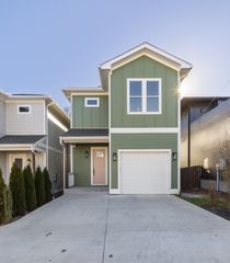 6371 Alamo Pl, Nashville, TN 37209
