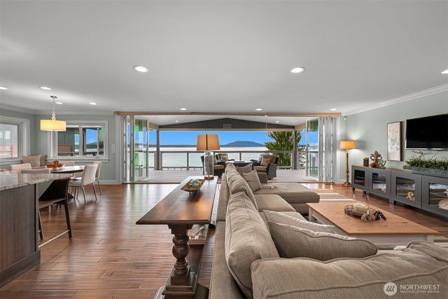 3765 Sinclair Drive, Ferndale, WA 98248