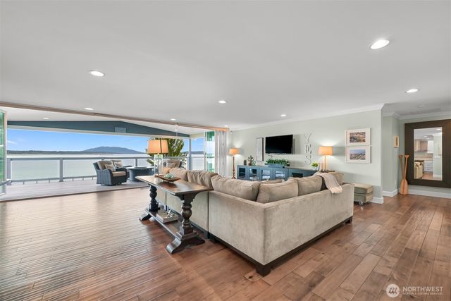 3765 Sinclair Drive, Ferndale, WA 98248