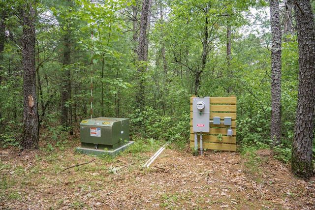 907 W Trout Valley Road, Hancock, WI 54943