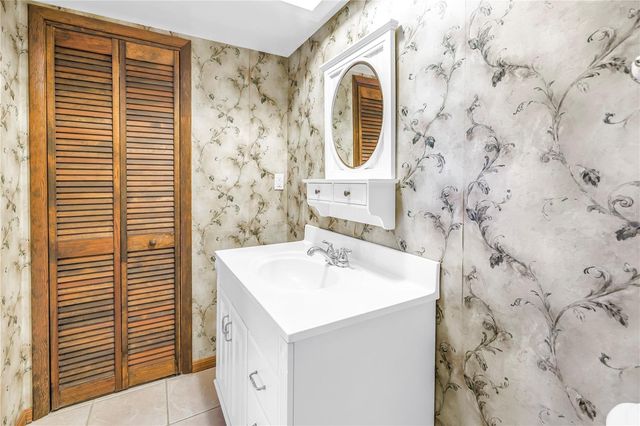 10657 DEL PRADO DRIVE E, Largo, FL 33774