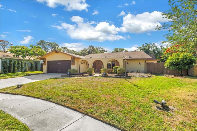10657 DEL PRADO DRIVE E, Largo, FL 33774