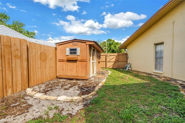 10657 DEL PRADO DRIVE E, Largo, FL 33774