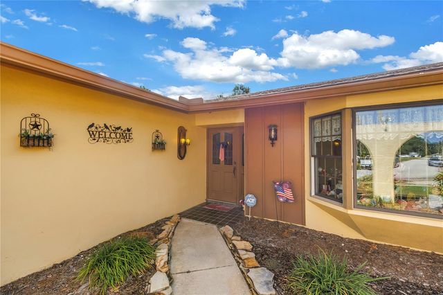 10657 DEL PRADO DRIVE E, Largo, FL 33774