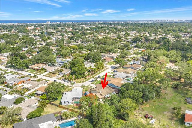 10657 DEL PRADO DRIVE E, Largo, FL 33774