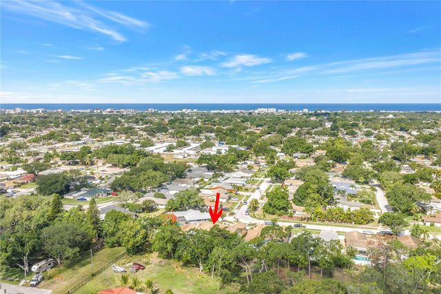 10657 DEL PRADO DRIVE E, Largo, FL 33774