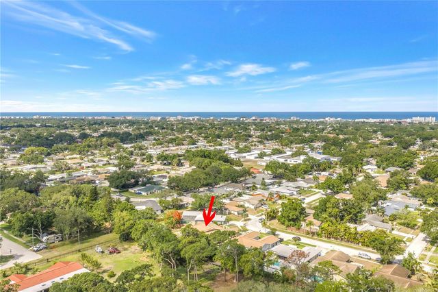 10657 DEL PRADO DRIVE E, Largo, FL 33774