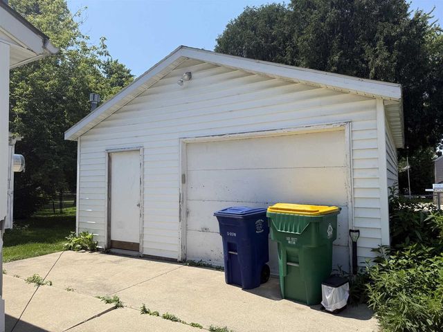 429 WILSON AVENUE, Green Bay, WI 54303