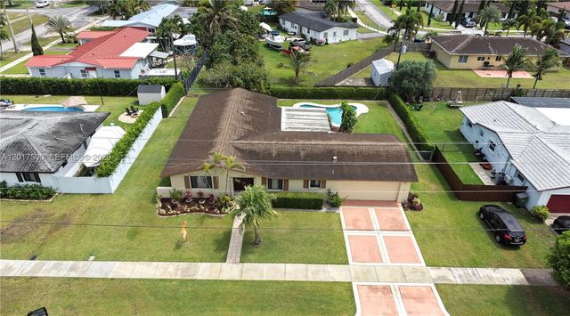 224 NW 19th St, Homestead, FL 33030