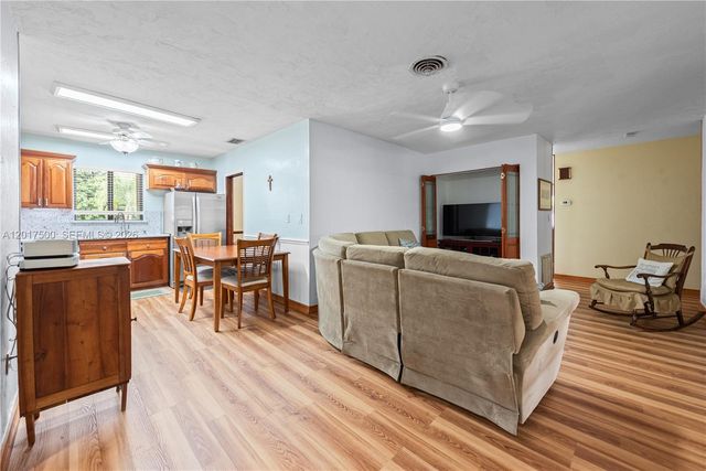 224 NW 19th St, Homestead, FL 33030