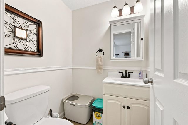 12 Vinton Drive, Concord, NH 03303