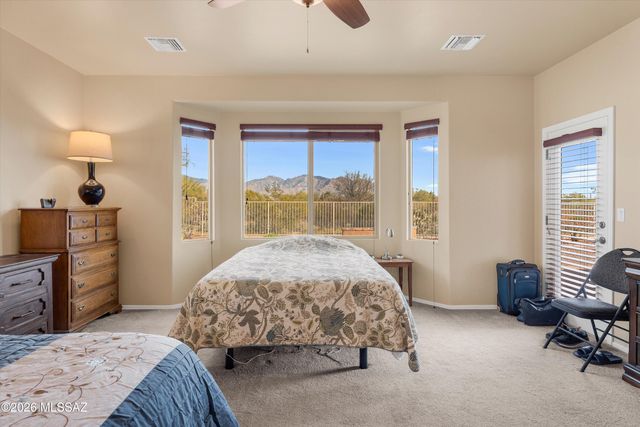 11556 N Adobe Village Place, Marana, AZ 85658