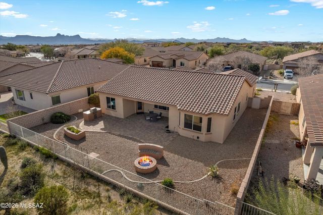 11556 N Adobe Village Place, Marana, AZ 85658