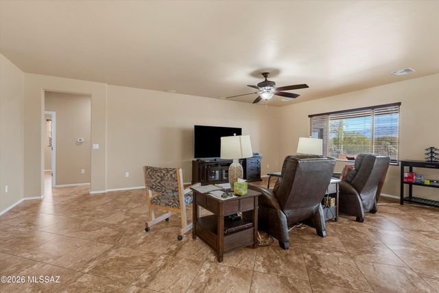 11556 N Adobe Village Place, Marana, AZ 85658