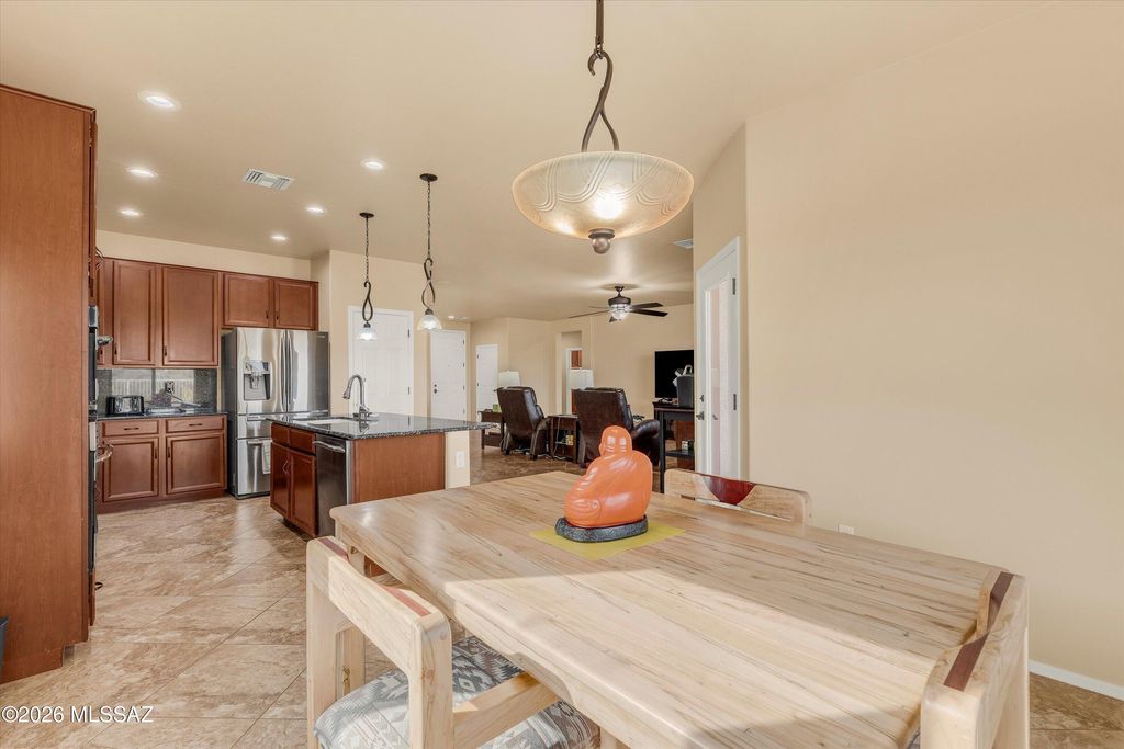 Image 16 of property listing at 11556 N Adobe Village Place, Marana, AZ 85658