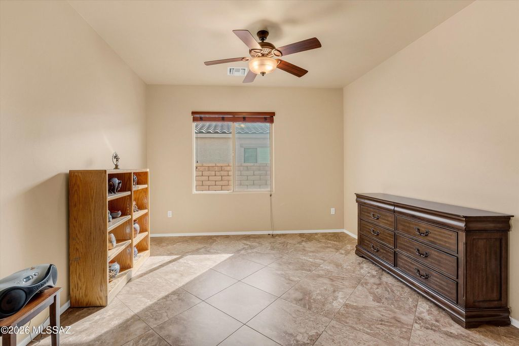 Image 17 of property listing at 11556 N Adobe Village Place, Marana, AZ 85658