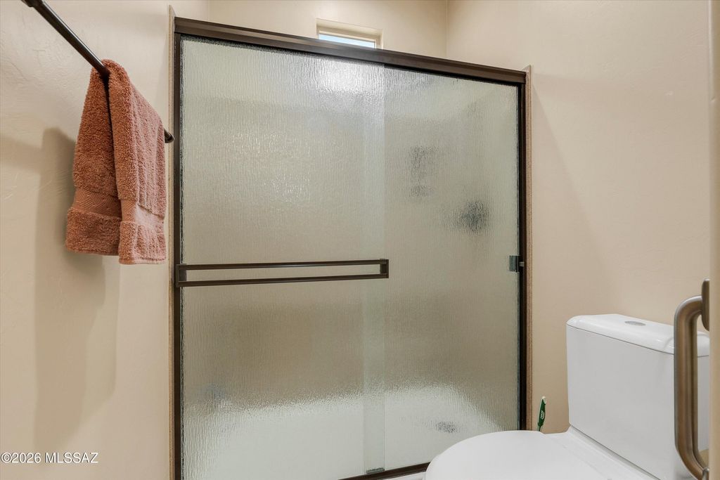 Image 28 of property listing at 11556 N Adobe Village Place, Marana, AZ 85658