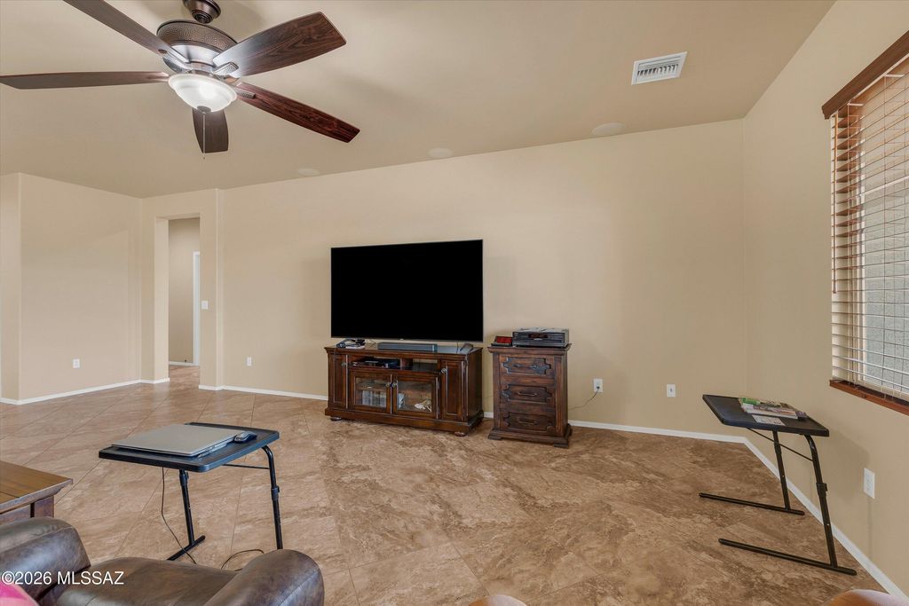 Image 9 of property listing at 11556 N Adobe Village Place, Marana, AZ 85658