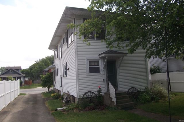 910 S Randolph Street, Garrett, IN 46738