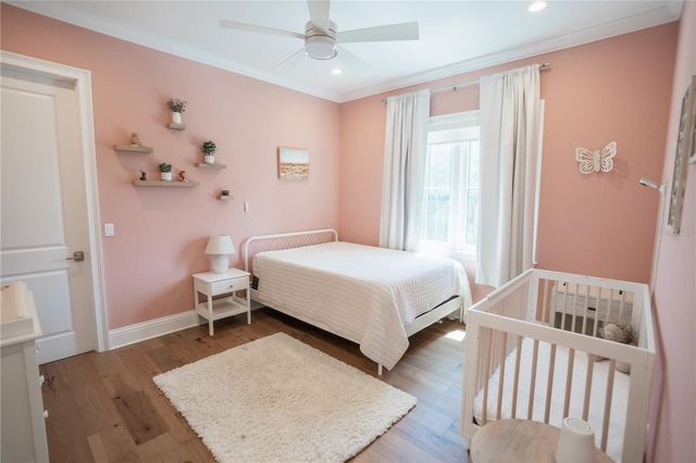 4402 W BEACH PARK DRIVE, Tampa, FL 33609