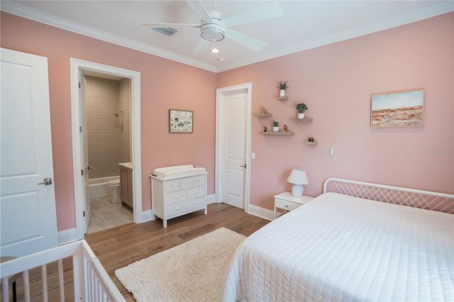 4402 W BEACH PARK DRIVE, Tampa, FL 33609