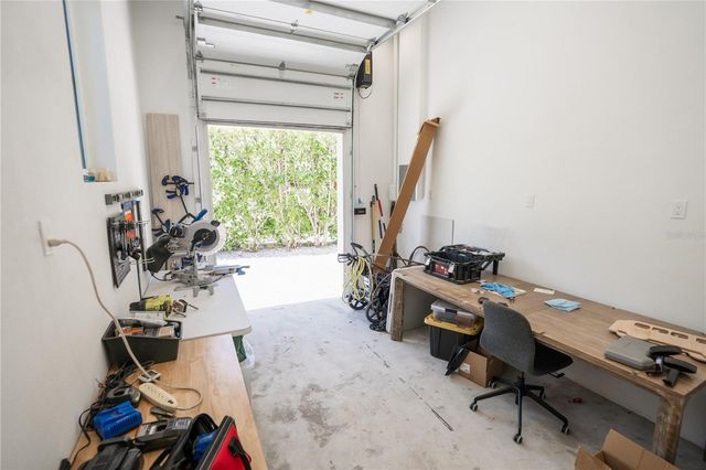 4402 W BEACH PARK DRIVE, Tampa, FL 33609