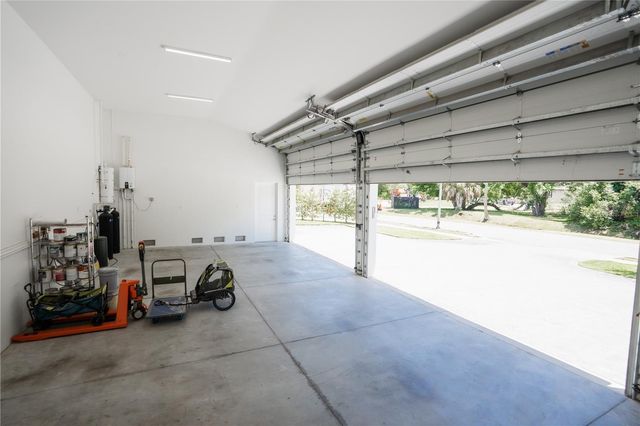 4402 W BEACH PARK DRIVE, Tampa, FL 33609