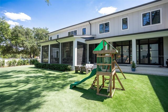 4402 W BEACH PARK DRIVE, Tampa, FL 33609