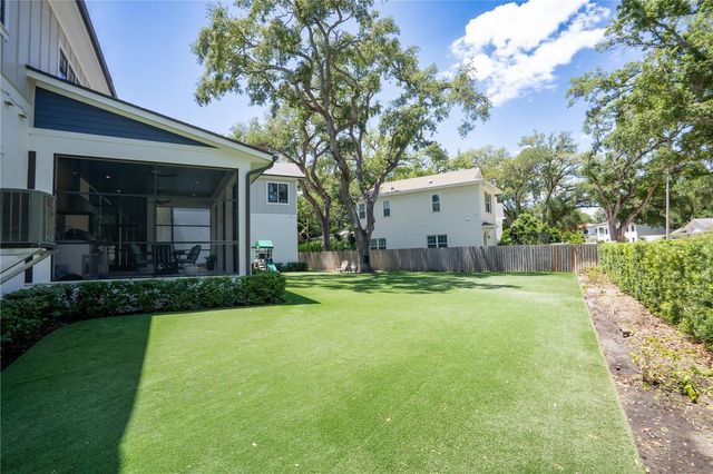 4402 W BEACH PARK DRIVE, Tampa, FL 33609