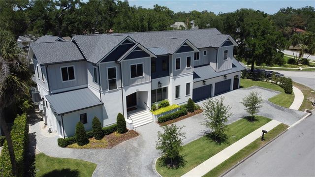 4402 W BEACH PARK DRIVE, Tampa, FL 33609