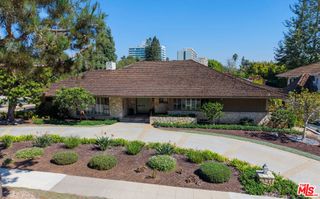 634 N Sierra Drive, Beverly Hills, CA 90210