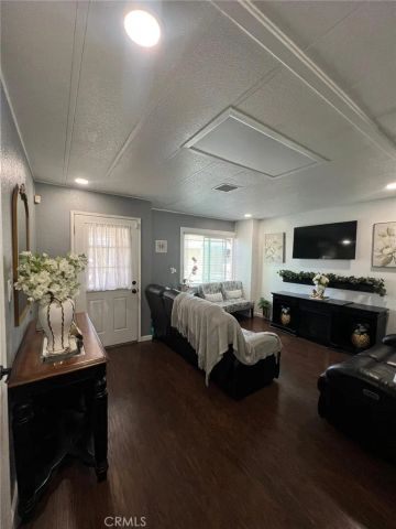 320 N Park Vista 20, Anaheim, CA 92806