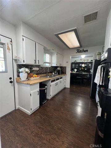 320 N Park Vista 20, Anaheim, CA 92806