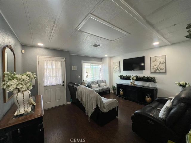 320 N Park Vista 20, Anaheim, CA 92806