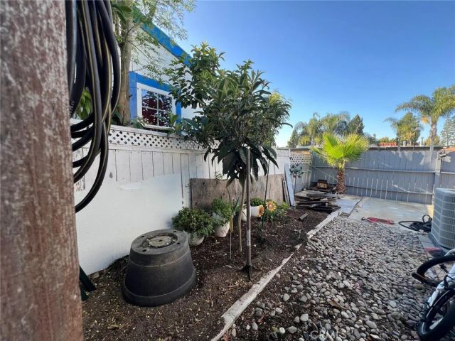 320 N Park Vista 20, Anaheim, CA 92806
