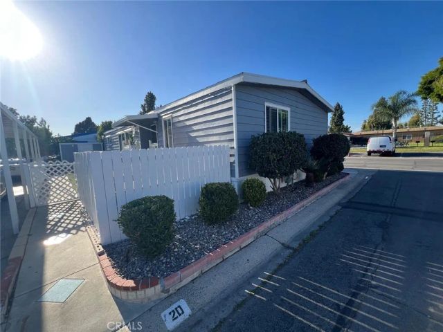 320 N Park Vista 20, Anaheim, CA 92806
