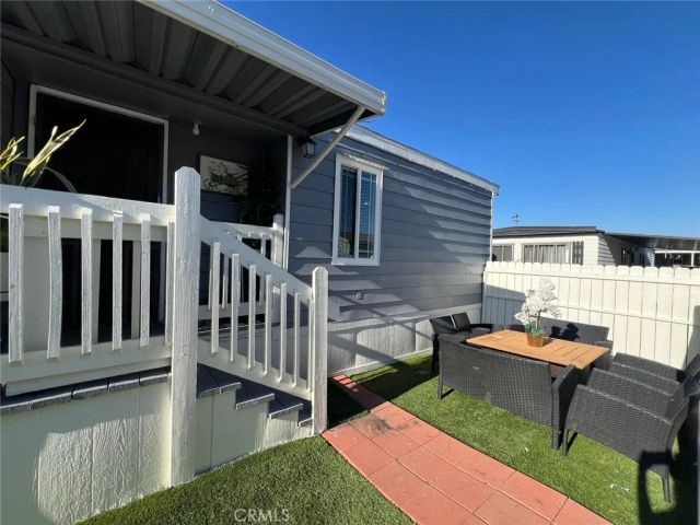 320 N Park Vista 20, Anaheim, CA 92806