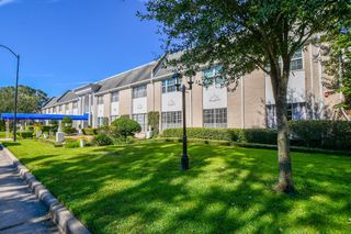 2700 Bellefontaine Street A6, Houston, TX 77025