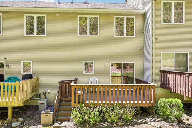 148 Foltim Way, Congers, NY 10920