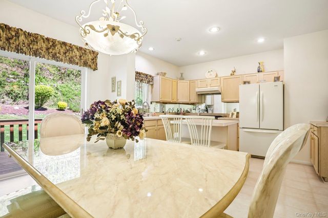 148 Foltim Way, Congers, NY 10920