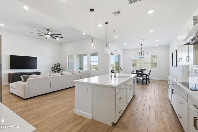 3812 W LODGE Drive, Laveen, AZ 85339