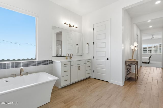 3812 W LODGE Drive, Laveen, AZ 85339