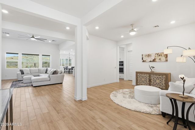 3812 W LODGE Drive, Laveen, AZ 85339