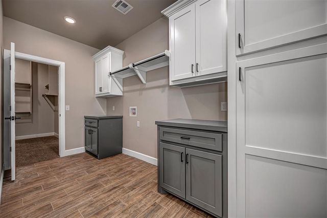 8574 Rip Way, El Reno, OK 73036
