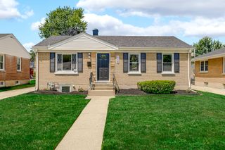 1228 N Hillside Avenue, Berkeley, IL 60163